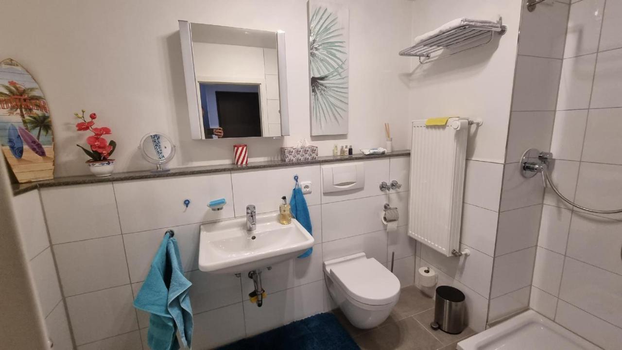Ferienzimmer Bei Thomas - Gemuetliches Schlaf- Und Wohnzimmer Mit Modernem Bad Улм Екстериор снимка