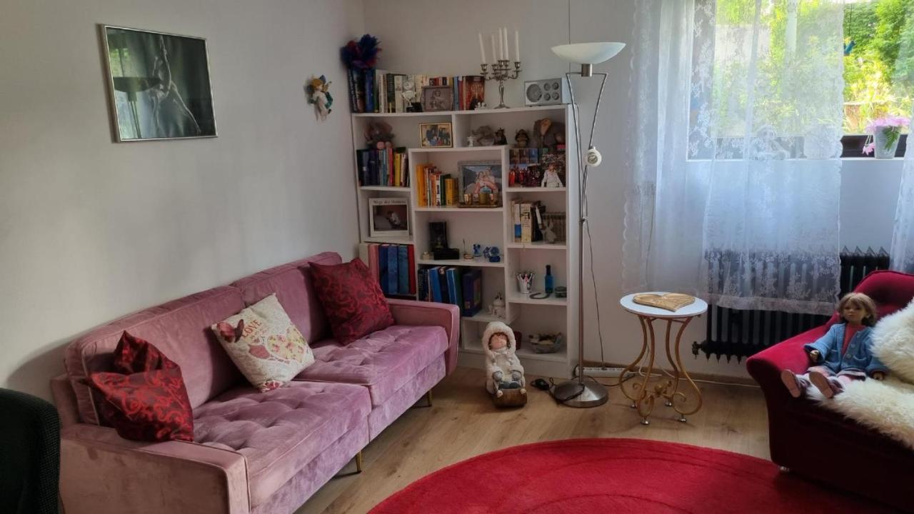 Ferienzimmer Bei Thomas - Gemuetliches Schlaf- Und Wohnzimmer Mit Modernem Bad Улм Екстериор снимка